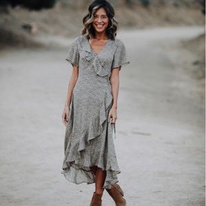 Floral wrap dress - size L